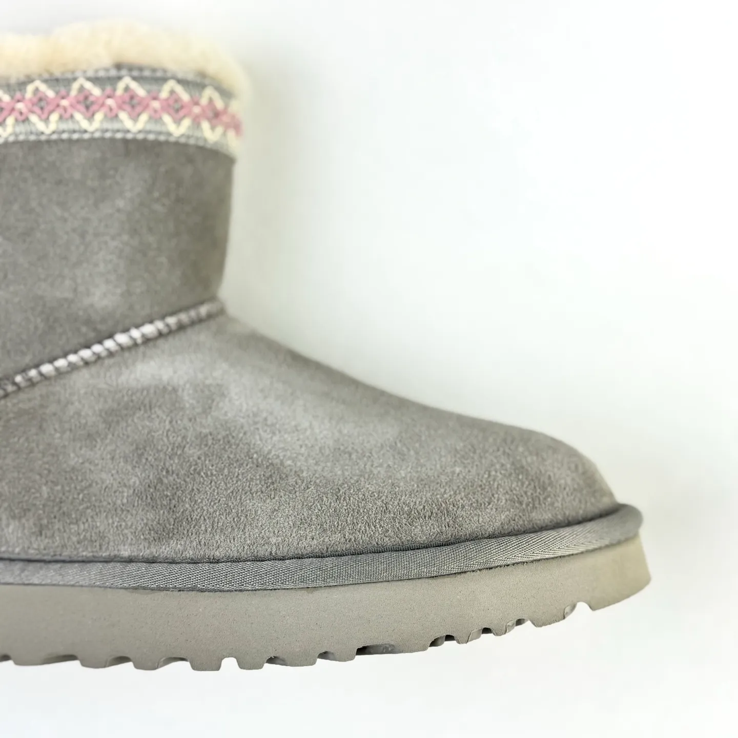 Local 💰560 Guangzhou top version ❗UGG Classic Novelty cow split leather fashionable round toe snow boots women’s style arrived